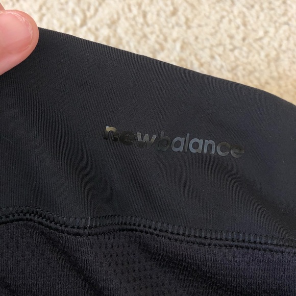 New Balance Black Capri Leggings size M - Picture 5 of 7